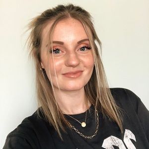 Meet your Posher, Alexis